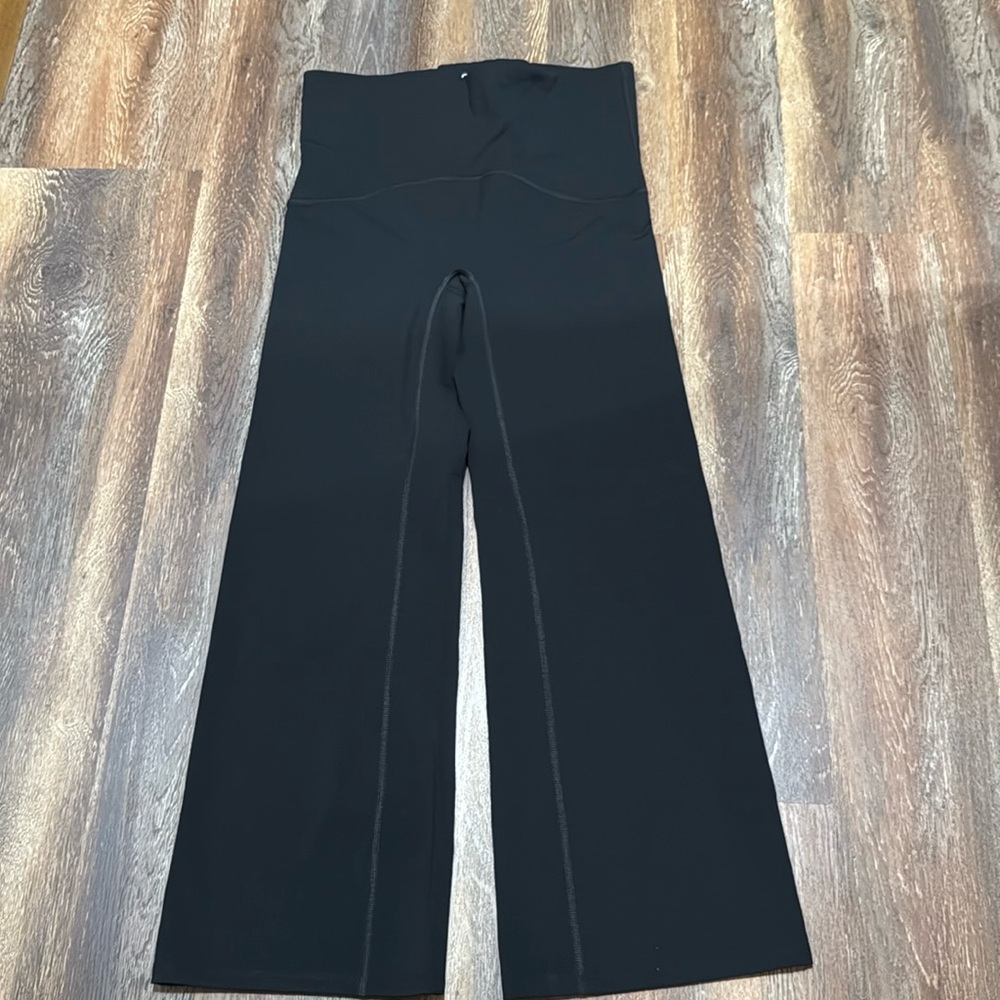 Spanx booty boost ankle capri